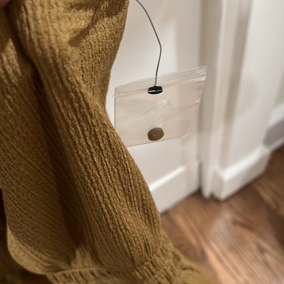 NEW NINE WEST HOLD PEPLUM HEM TANK TOP.  Size XL - Picture 6 of 7